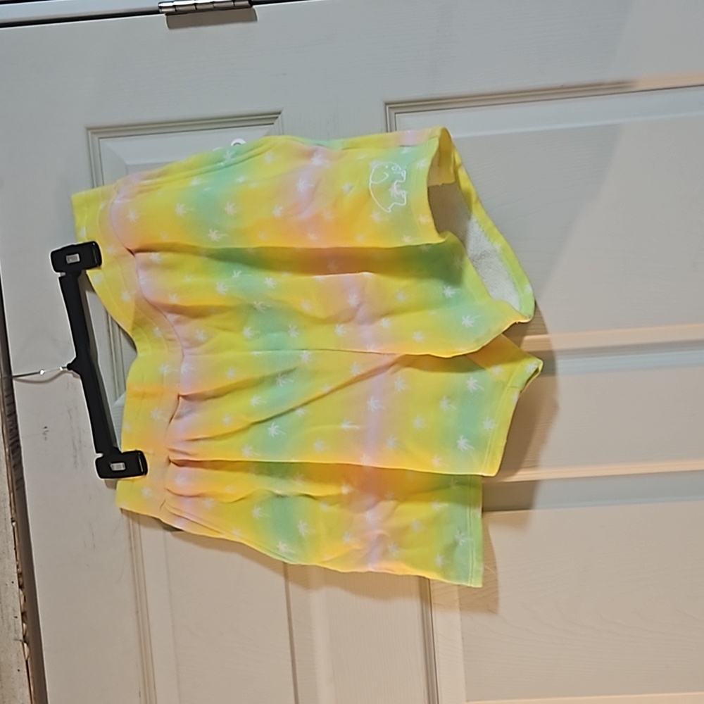 IVORY ELLA LEMONADE OMBRE PALM TREE PRINT SHORTS: NEW WITH TAGS: SIZE M